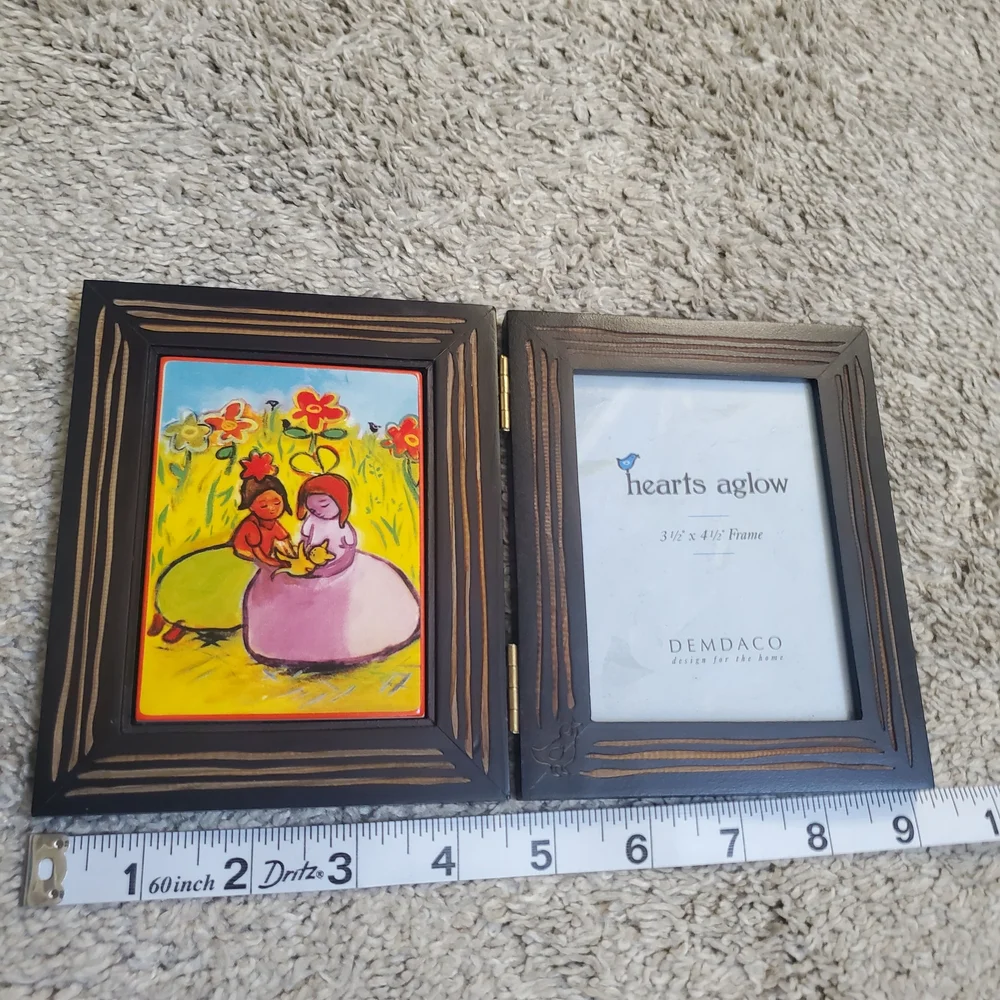 "Hearts Aglow" Bi-fold Photo Frame 3x4 Sisters Friendship Art - Picture 6 of 7